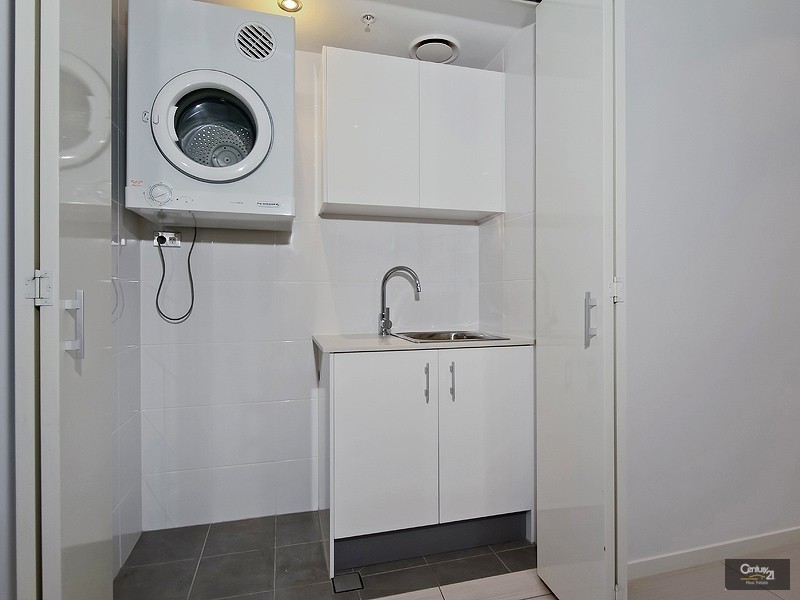 403/2 Aqua Street, Southport QLD 4215