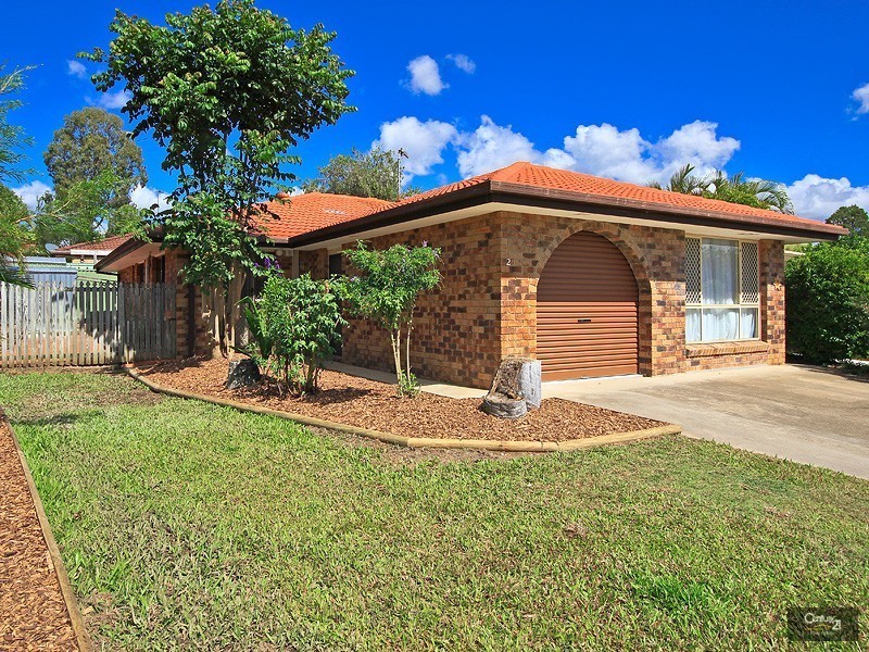 2/11 Senate Street, Labrador QLD 4215