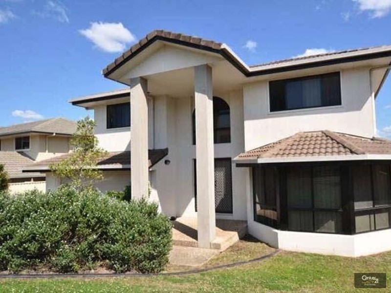 68 Golden Bear Dr, Arundel QLD 4214