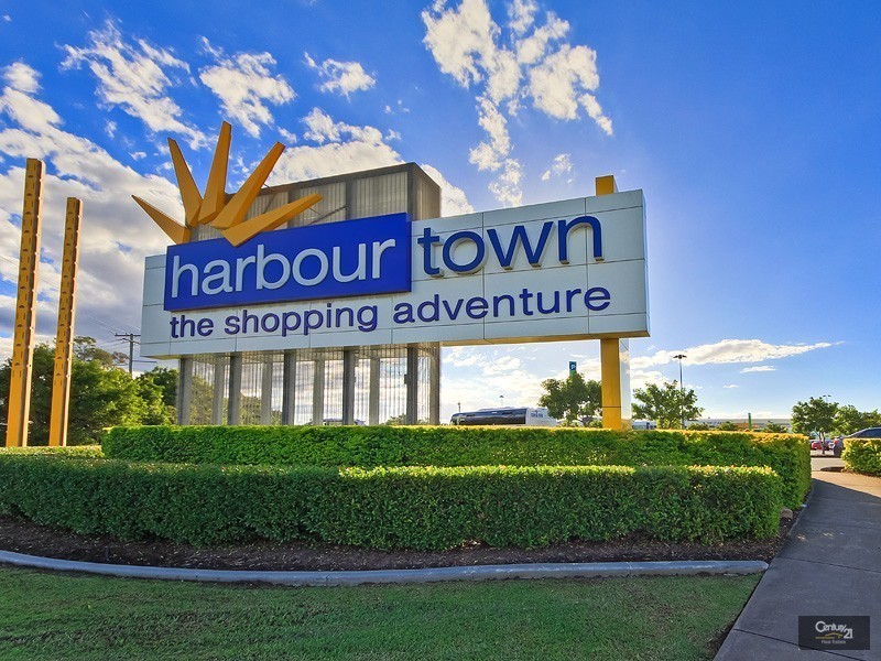 7/71 Olsen Ave, Labrador QLD 4215