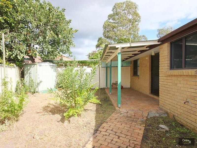 1/4 Mace Ct, Labrador QLD 4215