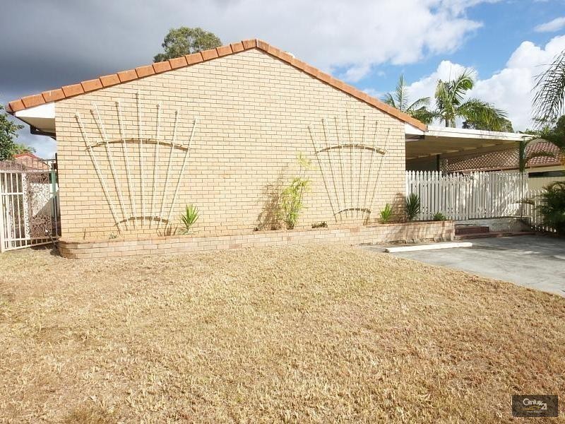 1/4 Mace Ct, Labrador QLD 4215