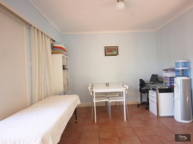 Paradise Point QLD 4216