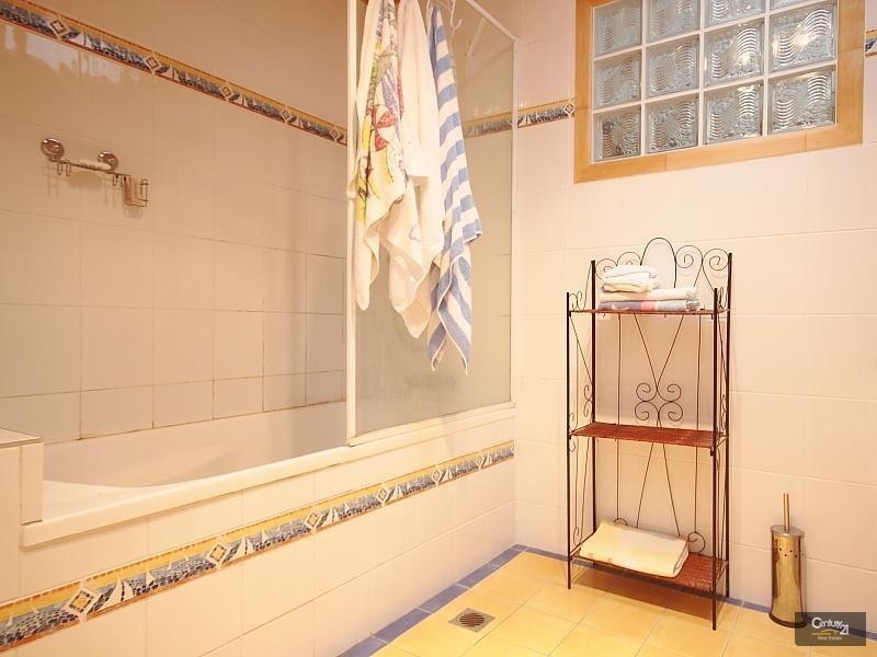 Paradise Point QLD 4216