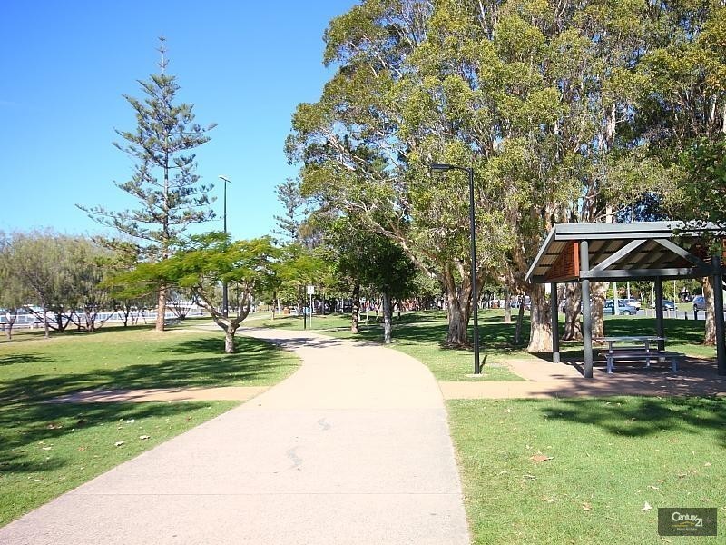 Paradise Point QLD 4216