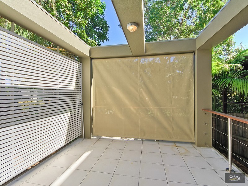 1/22 Billington St, Labrador QLD 4215