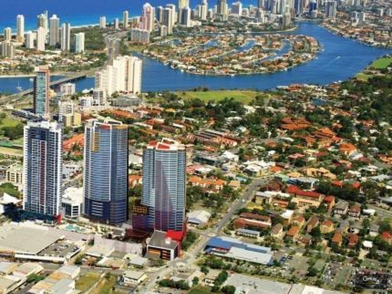 9 Lawson Street, Southport QLD 4215