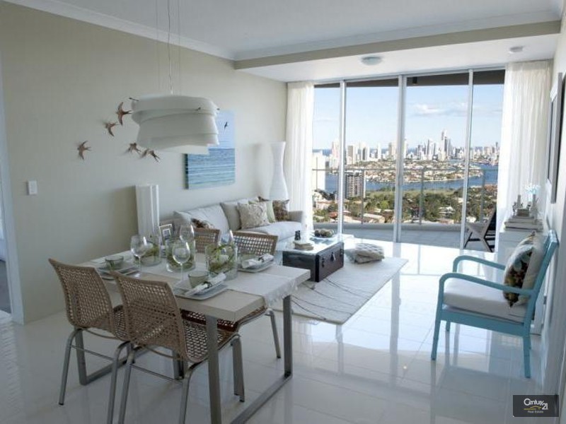 9 Lawson Street, Southport QLD 4215