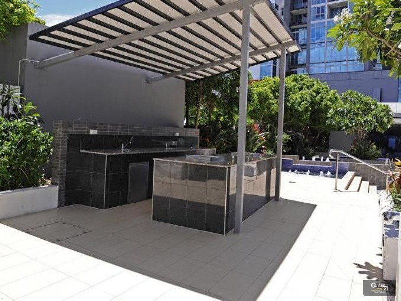 9 Lawson Street, Southport QLD 4215