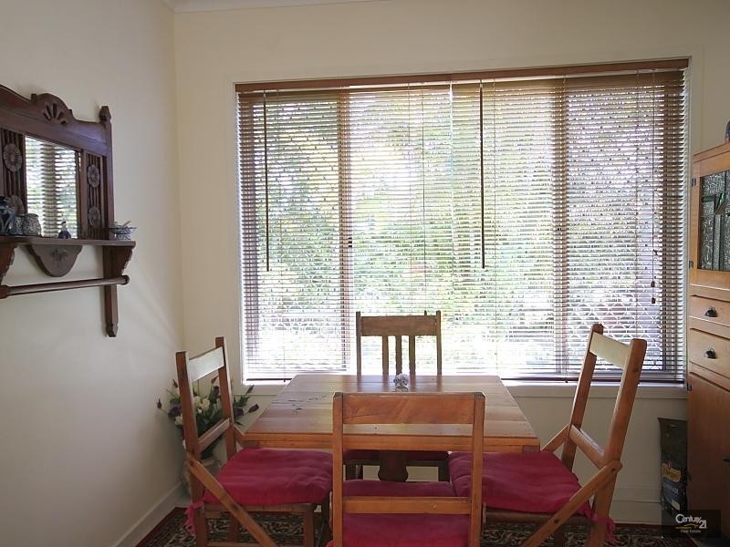 69 Jacaranda Ave, Hollywell QLD 4216