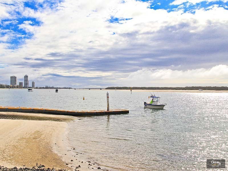 1/67 Broad St, Labrador QLD 4215