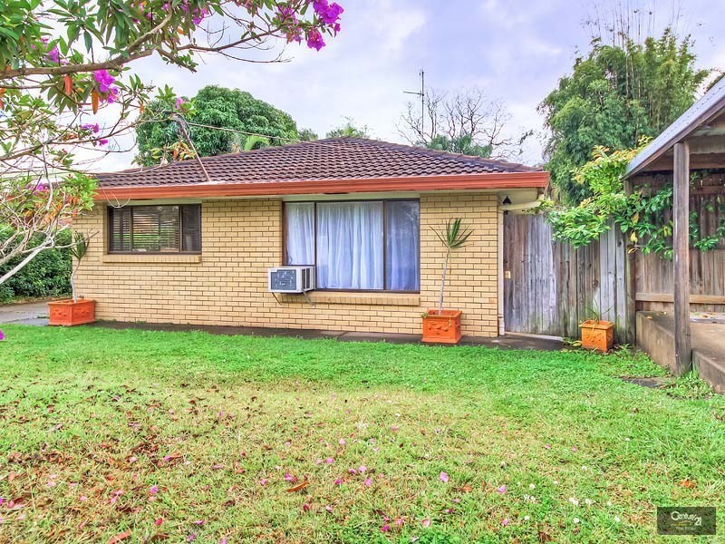 1/67 Broad St, Labrador QLD 4215