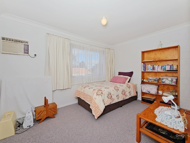 12/81 Olsen Ave, Labrador QLD 4215