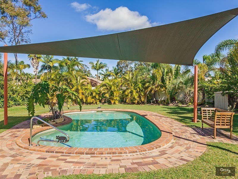 12/81 Olsen Ave, Labrador QLD 4215