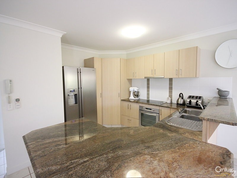 49 Sheffield Cct, Pacific Pines QLD 4211