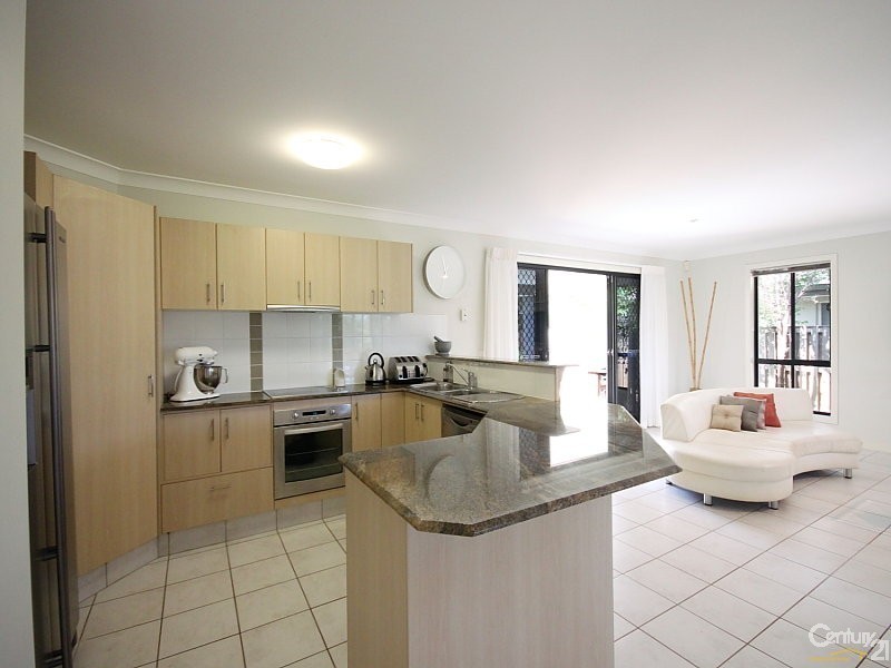 49 Sheffield Cct, Pacific Pines QLD 4211