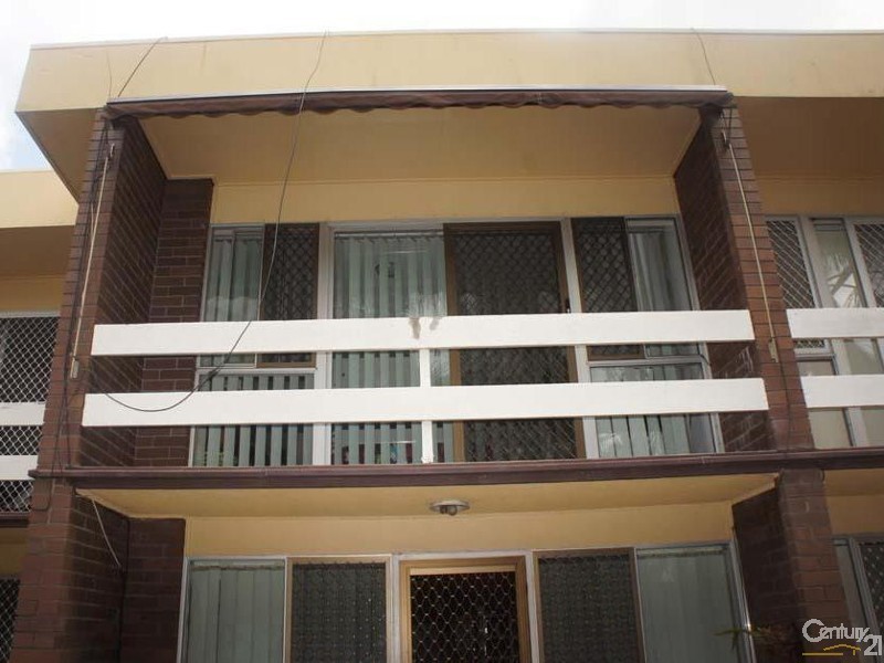 8/14 Central St, Labrador QLD 4215