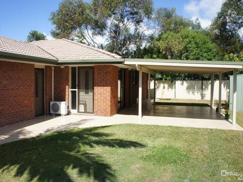 1/9 Callistemon Ct, Arundel QLD 4214