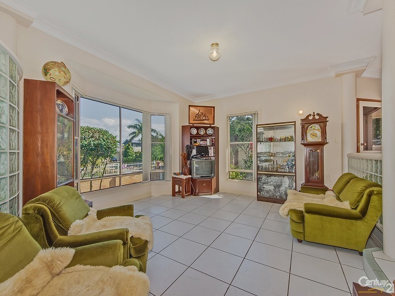 19 Cook Close, Southport QLD 4215