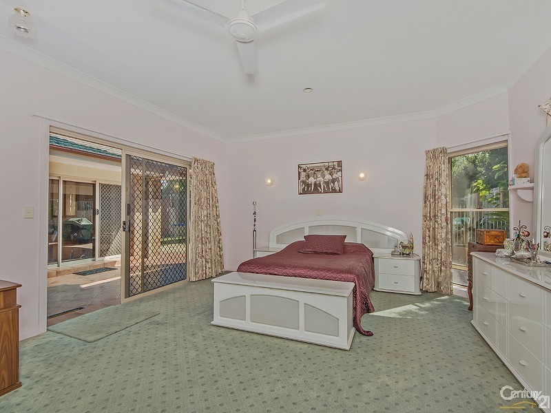 19 Cook Close, Southport QLD 4215