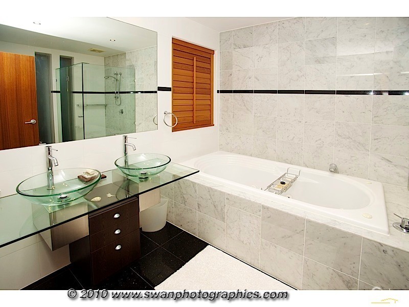 1671 Riverdale Drive, Hope Island QLD 4212