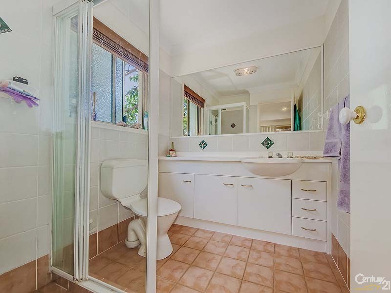 25 Marble Arch Place, Arundel QLD 4214