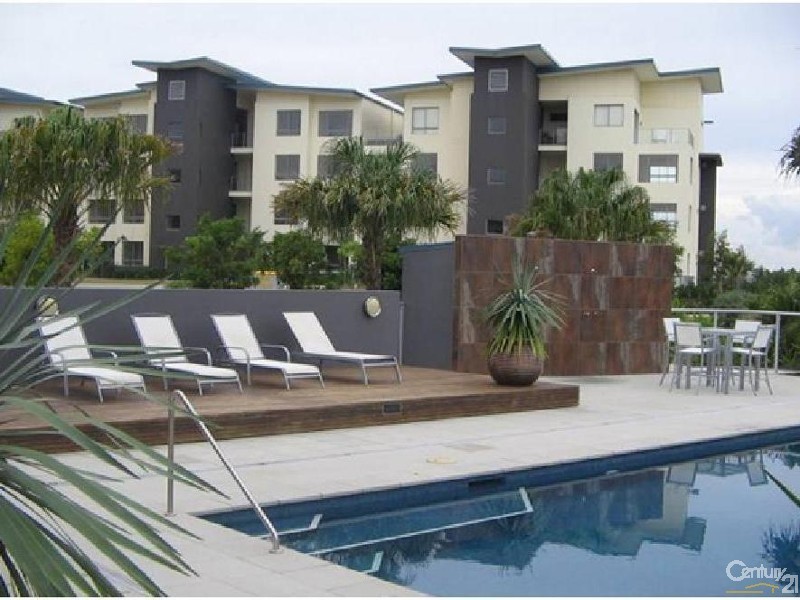 315/3 Pendraat Parade, Hope Island QLD 4212