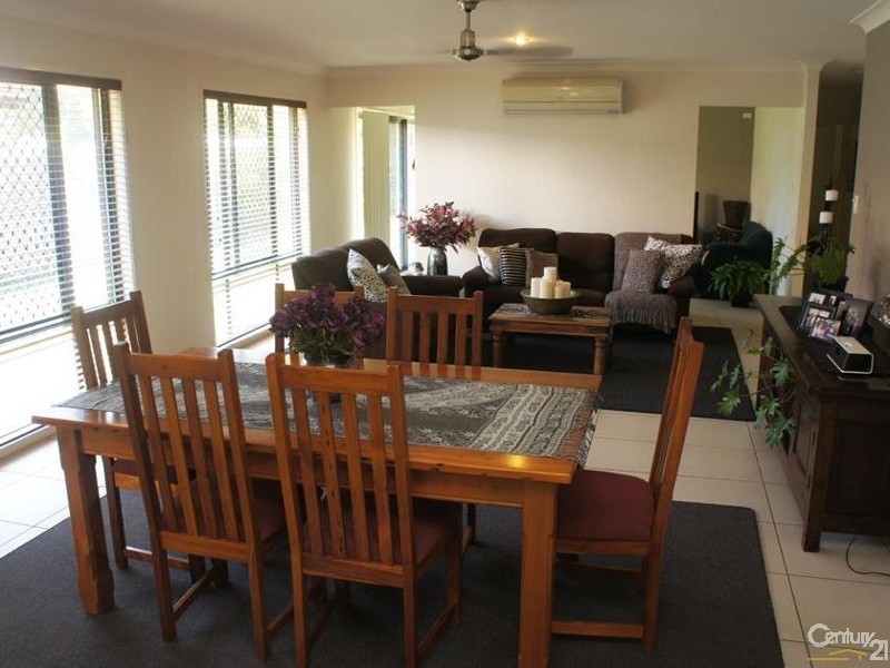 3 Ontario, Oxenford QLD 4210