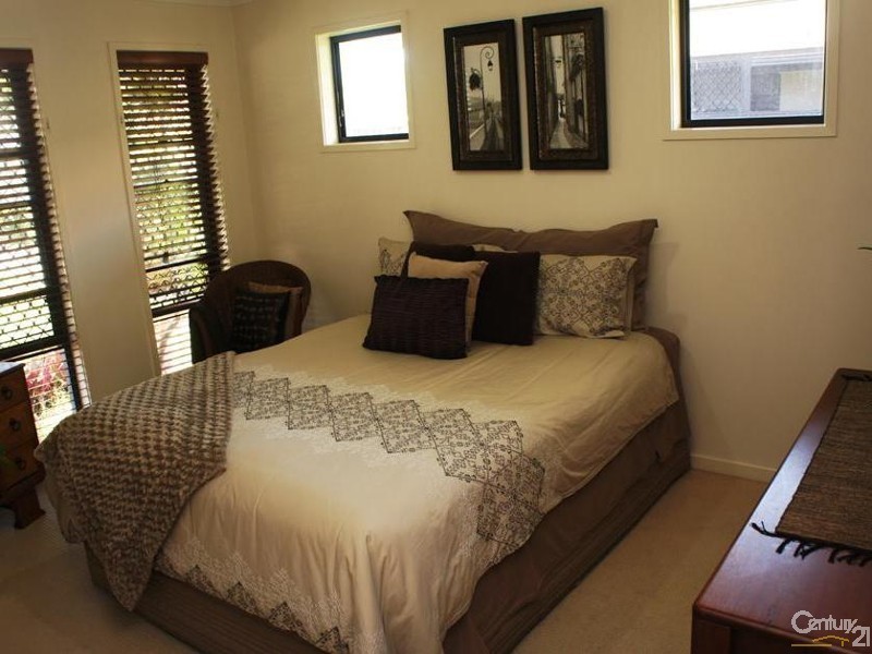 3 Ontario, Oxenford QLD 4210