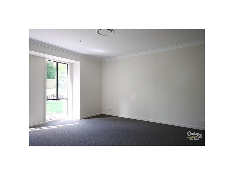 42 Roberts Street, Maudsland QLD 4210