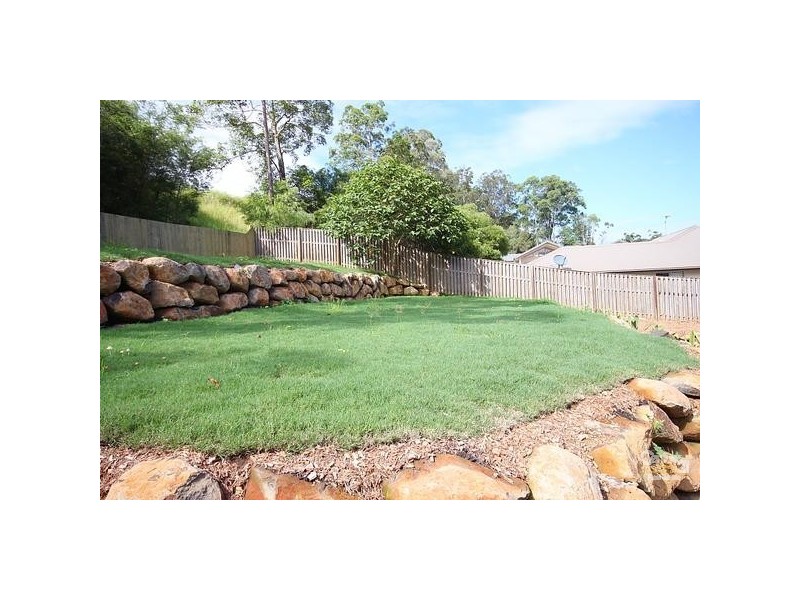 42 Roberts Street, Maudsland QLD 4210