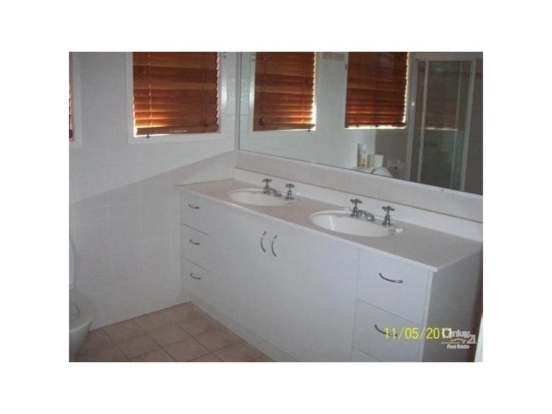 39 Bloodwood Street, Molendinar QLD 4214