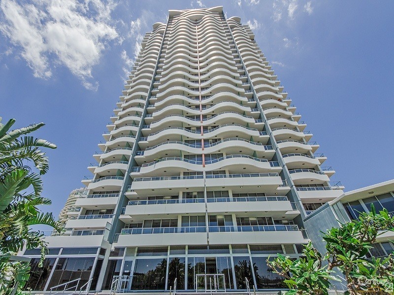 702/4 Como Cres, Southport QLD 4215