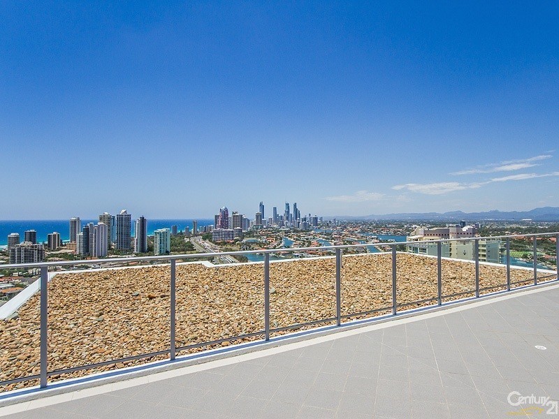 702/4 Como Cres, Southport QLD 4215