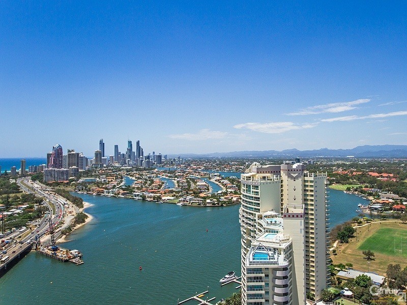 702/4 Como Cres, Southport QLD 4215