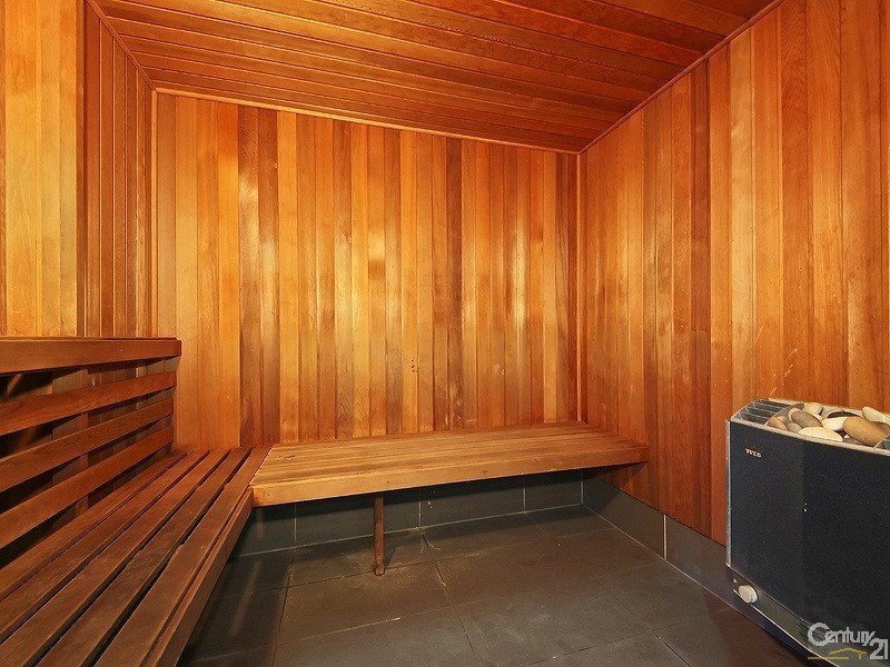 702/4 Como Cres, Southport QLD 4215