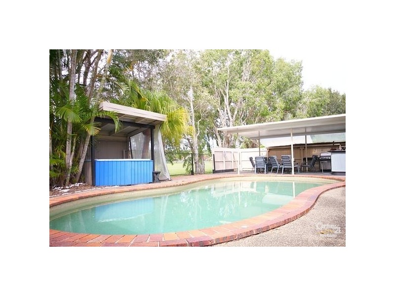 75 Kumbari Close, Southport QLD 4215