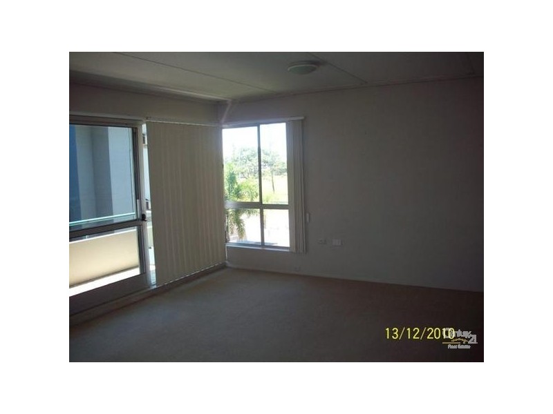 10/128 Marine Pd, Southport QLD 4215