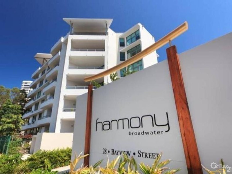 28 Bayview Street, Runaway Bay QLD 4216