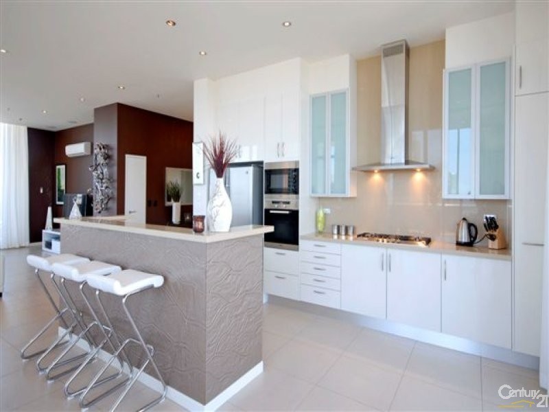 2301/18 Cypress Avenue, Surfers Paradise QLD 4217