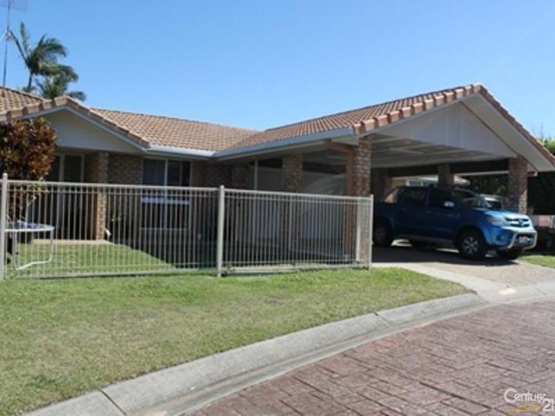 12 Range Court, Arundel QLD 4214