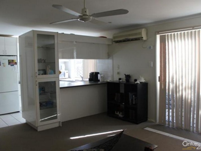 12 Range Court, Arundel QLD 4214