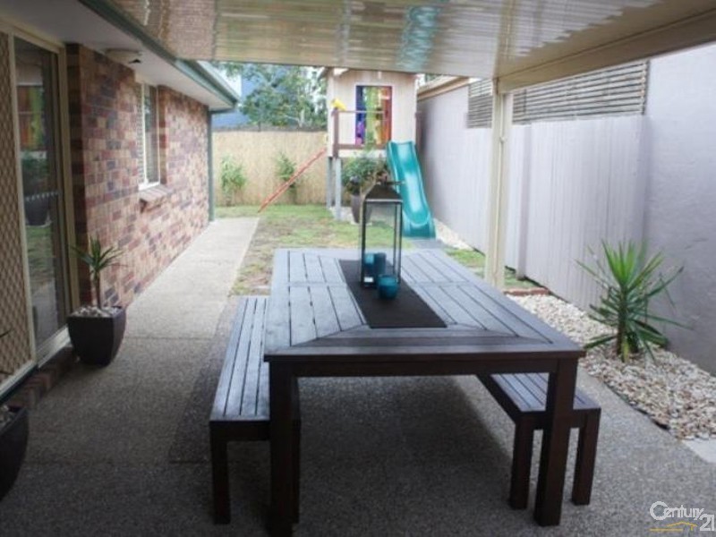 1 Bernini Place, Coombabah QLD 4216