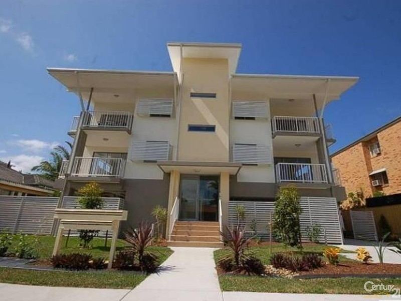 1/7 Phillip Street, Labrador QLD 4215