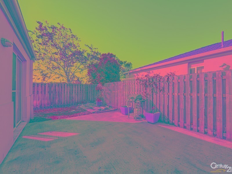 18 Harrow Place, Arundel QLD 4214