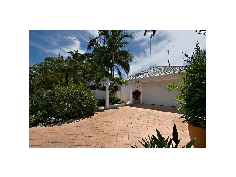 13 Atlantis Parade, Alexandra Headland QLD 4572