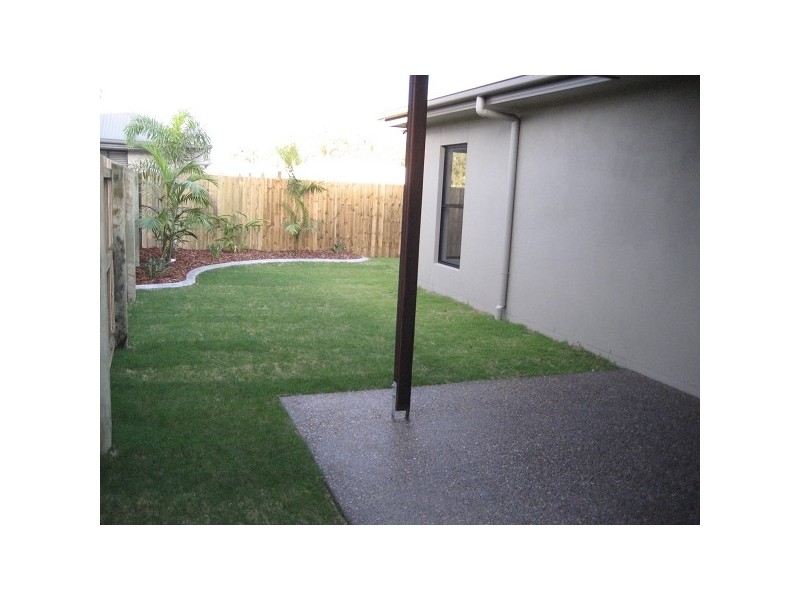 21 Peppermint Cres, Sippy Downs QLD 4556