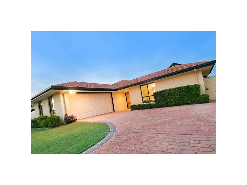 2 Mykonos Court, Parrearra QLD 4575