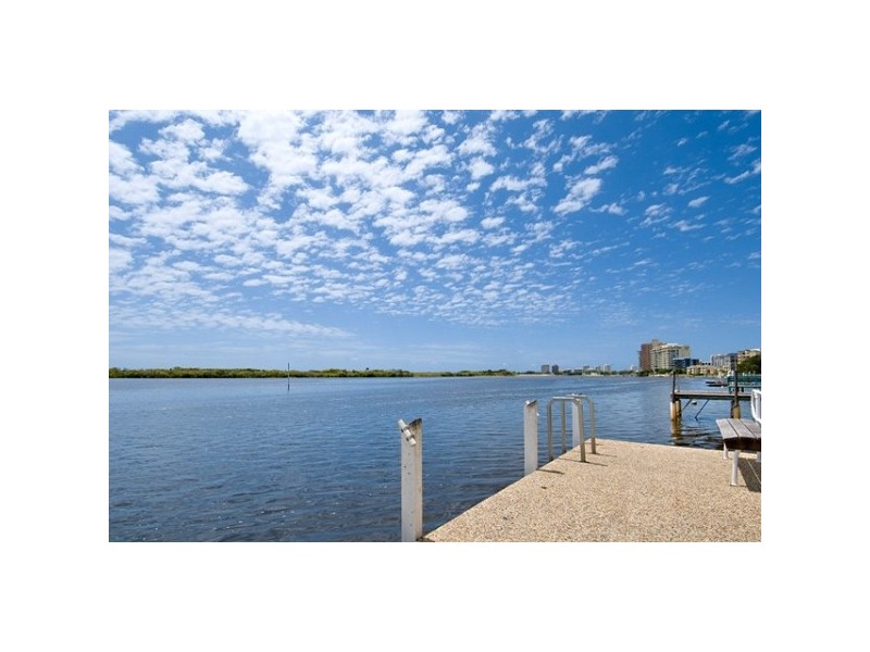 49/150 Duporth Avenue, Maroochydore QLD 4558