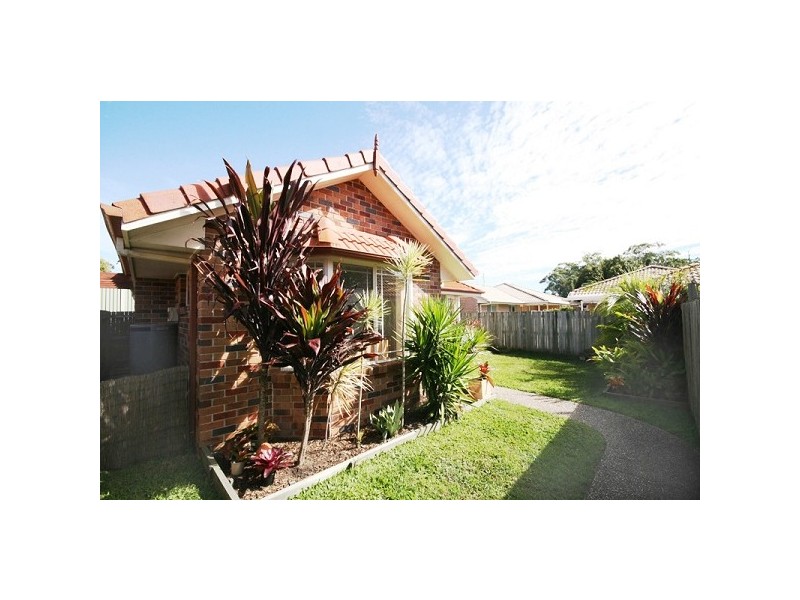2/84 Parkway Drive, Mooloolaba QLD 4557